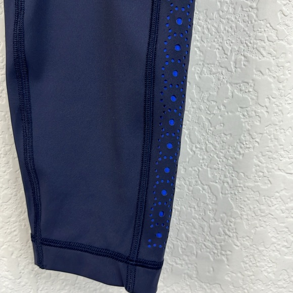 Lululemon Colour Me Quick 7/8 Tight 25" Midnight Navy / Blazer Blue Laser Cut - Picture 6 of 12